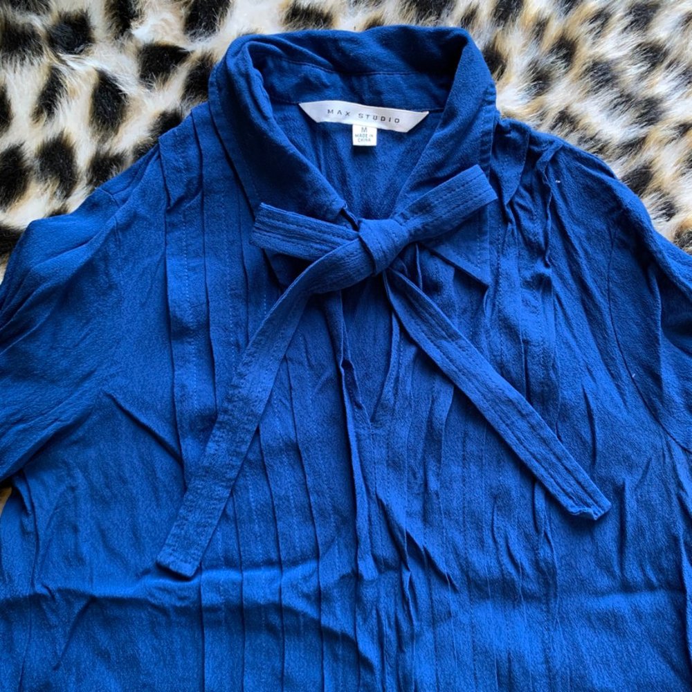 MAX STUDIO. Long Sleeve Neck Tie Pleated Dress! - Picture 6 of 7